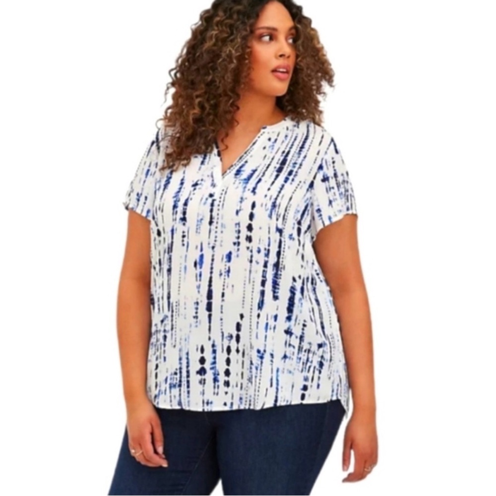 NWT Torrid 3X Blue White Flowy Tie Dye Blouse Size 22 24
